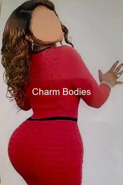 Stefanie - Escort Girl 19éme Arrondissement des Buttes Chaumont