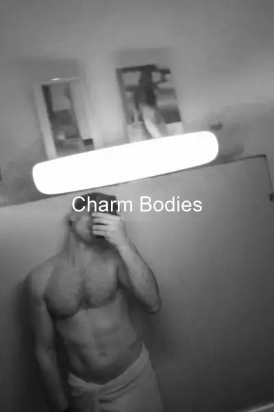 Elia Valentino - Escort Male Paris