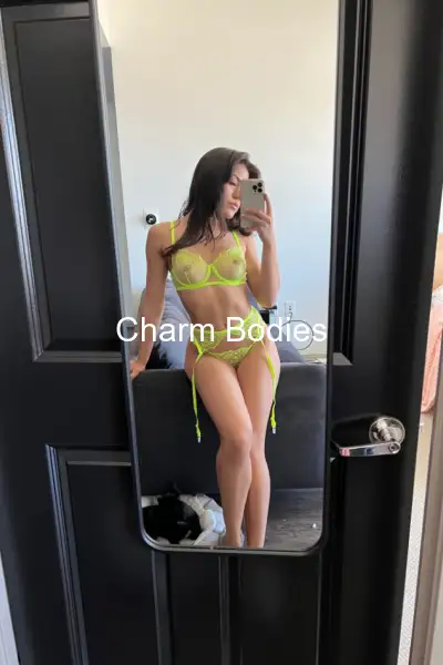 Rinah - Escort Mädchen Lille